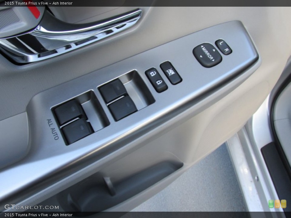 Ash Interior Controls for the 2015 Toyota Prius v Five #100883084