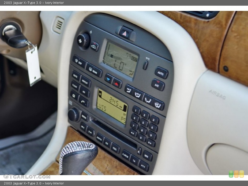 Ivory Interior Controls for the 2003 Jaguar X-Type 3.0 #100916405