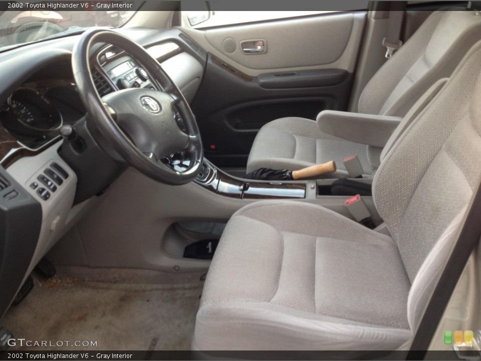 Gray Interior Photo for the 2002 Toyota Highlander V6 #101015713