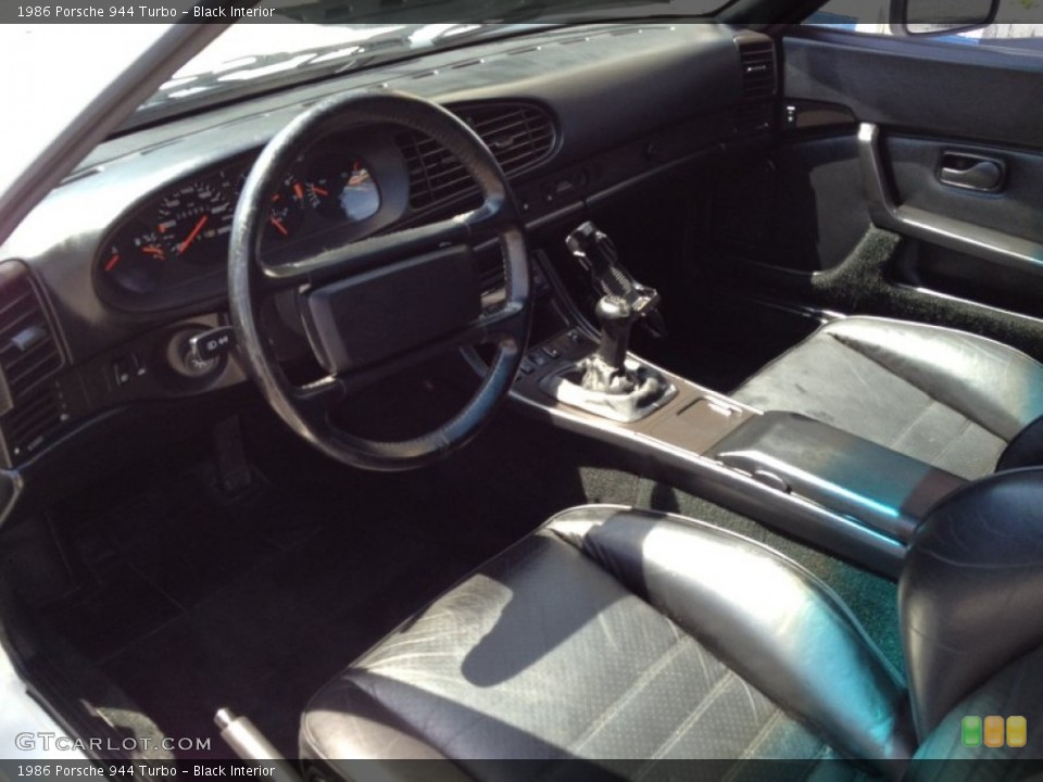 Black 1986 Porsche 944 Interiors