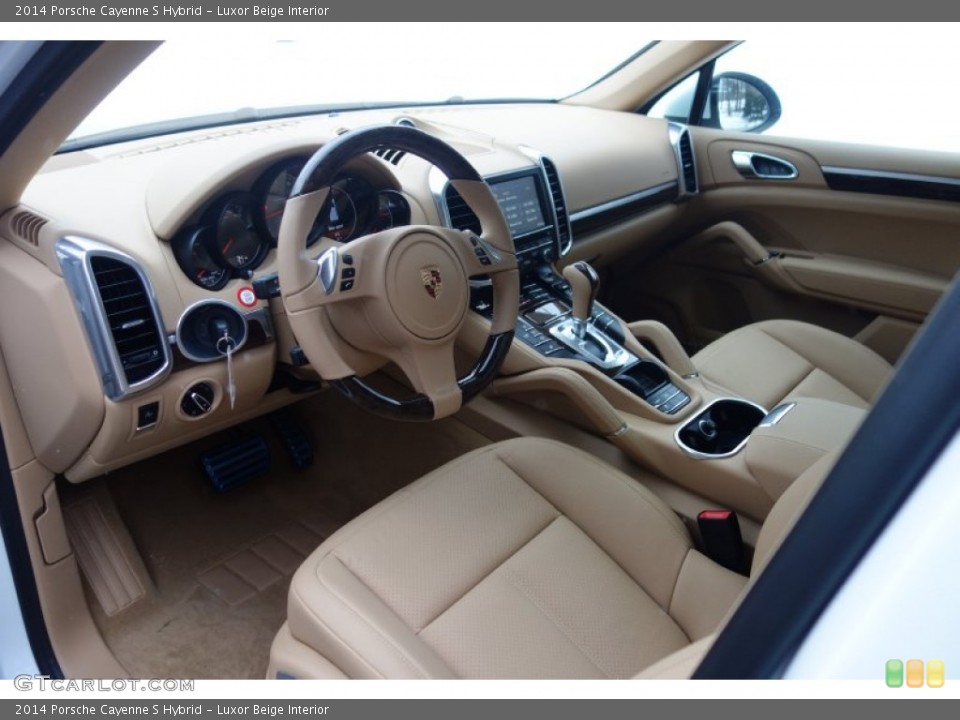 Luxor Beige Interior Prime Interior for the 2014 Porsche Cayenne S Hybrid #101026108