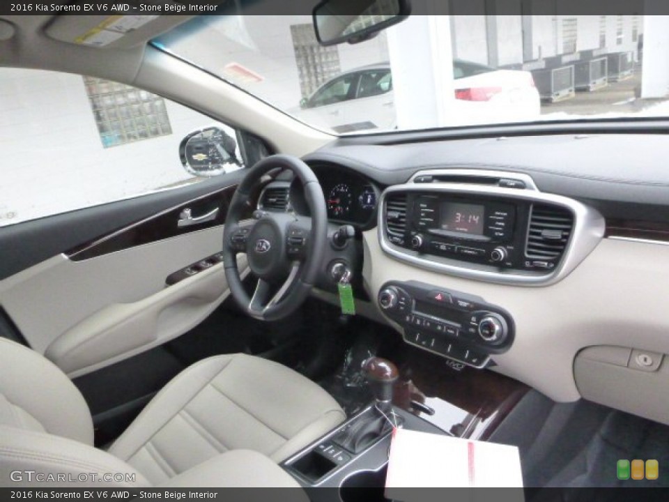 Stone Beige Interior Photo for the 2016 Kia Sorento EX V6 AWD #101061075