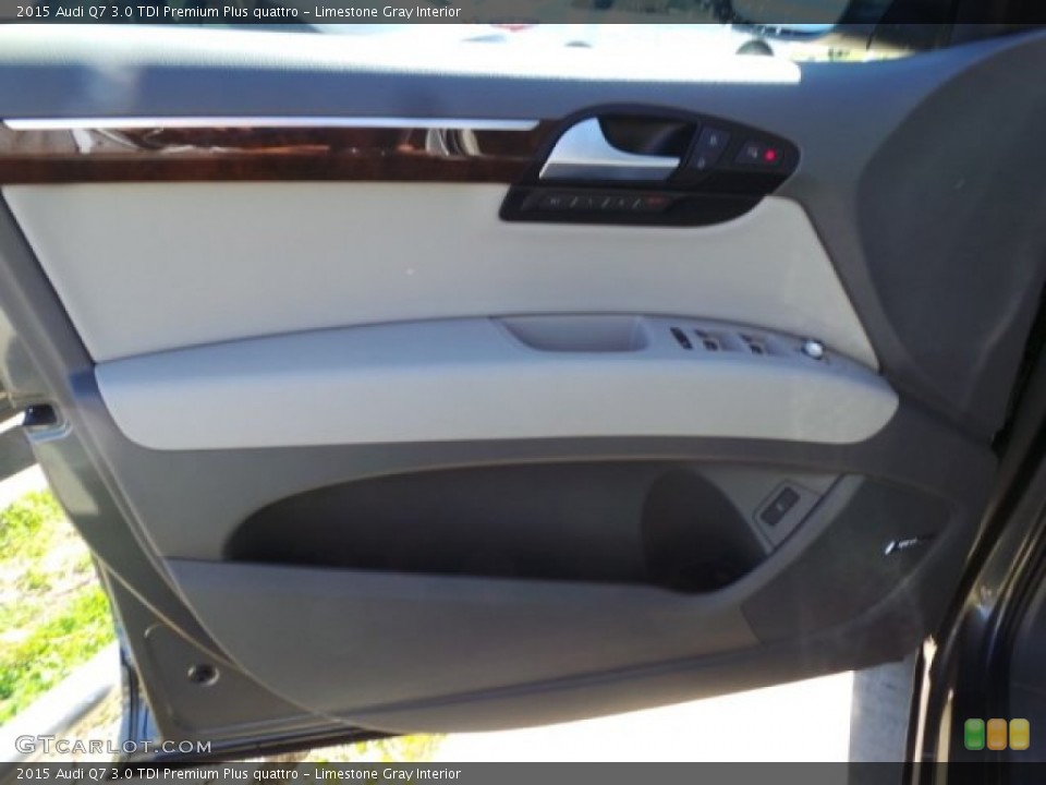 Limestone Gray Interior Door Panel for the 2015 Audi Q7 3.0 TDI Premium Plus quattro #101088005