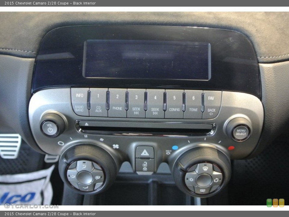 Black Interior Controls for the 2015 Chevrolet Camaro Z/28 Coupe #101094600