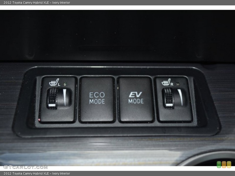 Ivory Interior Controls for the 2012 Toyota Camry Hybrid XLE #101154283
