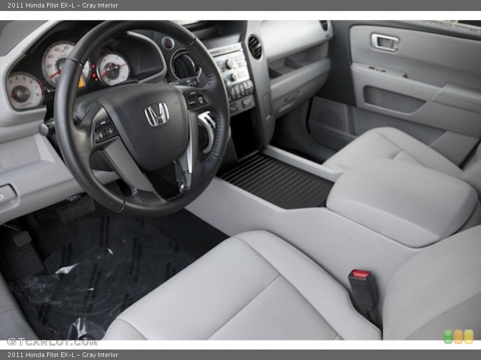 Gray Interior Photo for the 2011 Honda Pilot EX-L #101199725