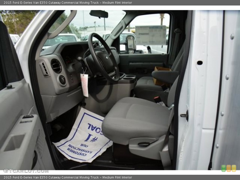 Medium Flint Interior Photo for the 2015 Ford E-Series Van E350 Cutaway Commercial Moving Truck #101269358