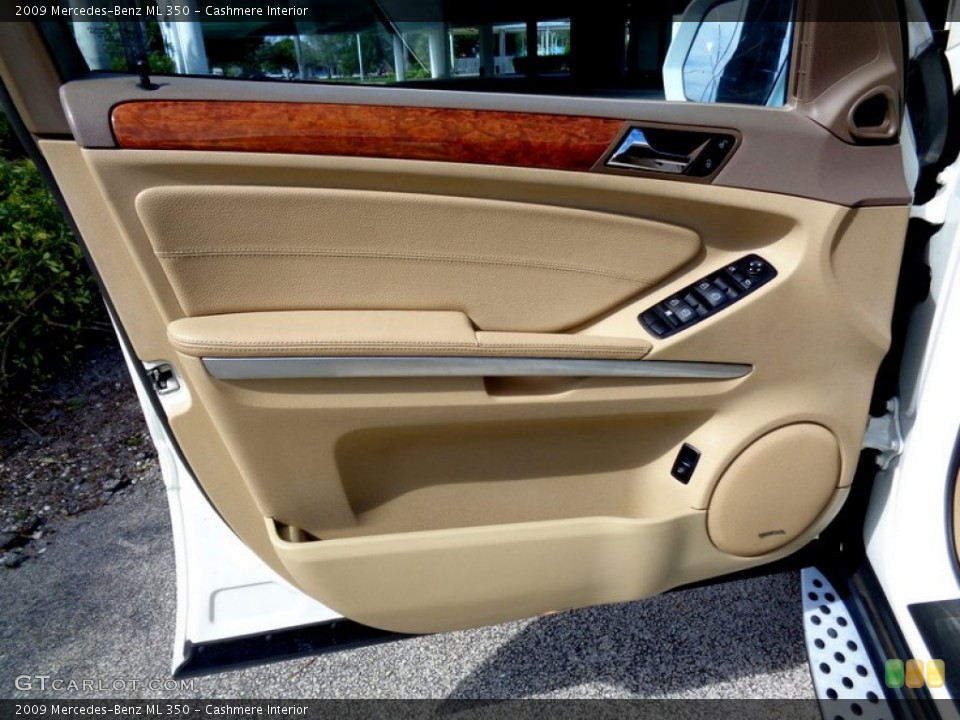 Cashmere Interior Door Panel for the 2009 Mercedes-Benz ML 350 #101285908