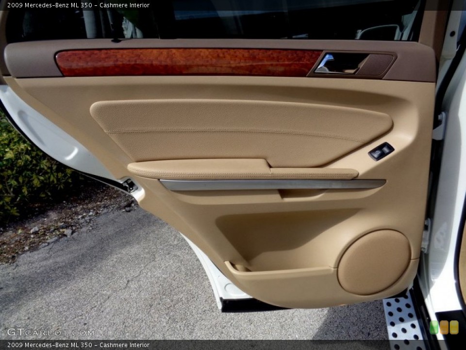 Cashmere Interior Door Panel for the 2009 Mercedes-Benz ML 350 #101285911