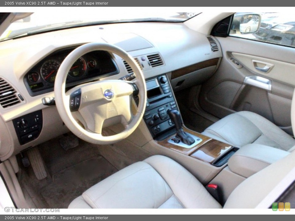 Taupe/Light Taupe Interior Photo for the 2005 Volvo XC90 2.5T AWD #101318137