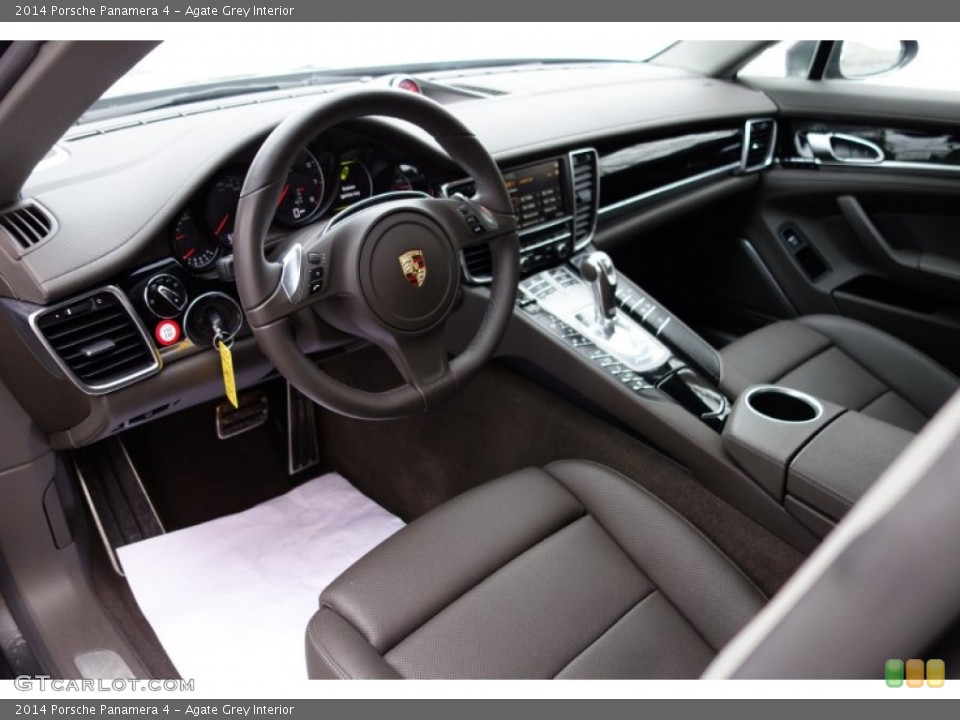 Agate Grey Interior Photo for the 2014 Porsche Panamera 4 #101340300