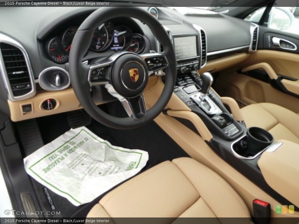 Black/Luxor Beige 2015 Porsche Cayenne Interiors