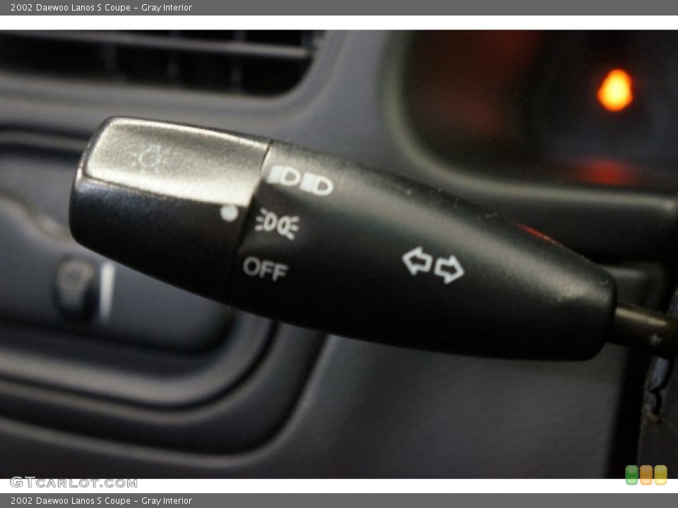 Gray Interior Controls for the 2002 Daewoo Lanos S Coupe #101391912