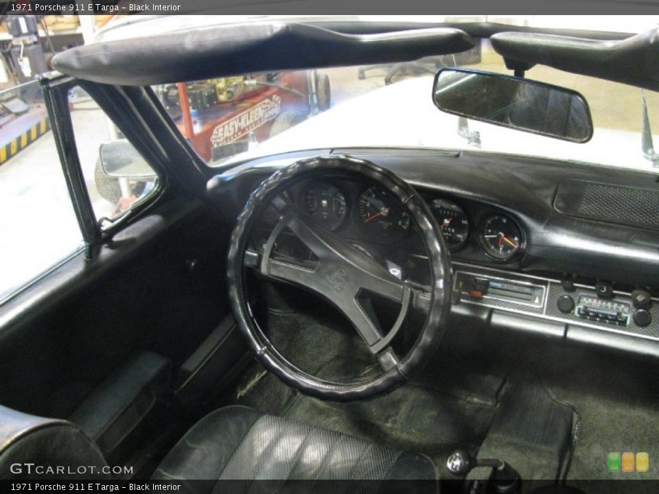 Black Interior Dashboard for the 1971 Porsche 911 E Targa #101443710