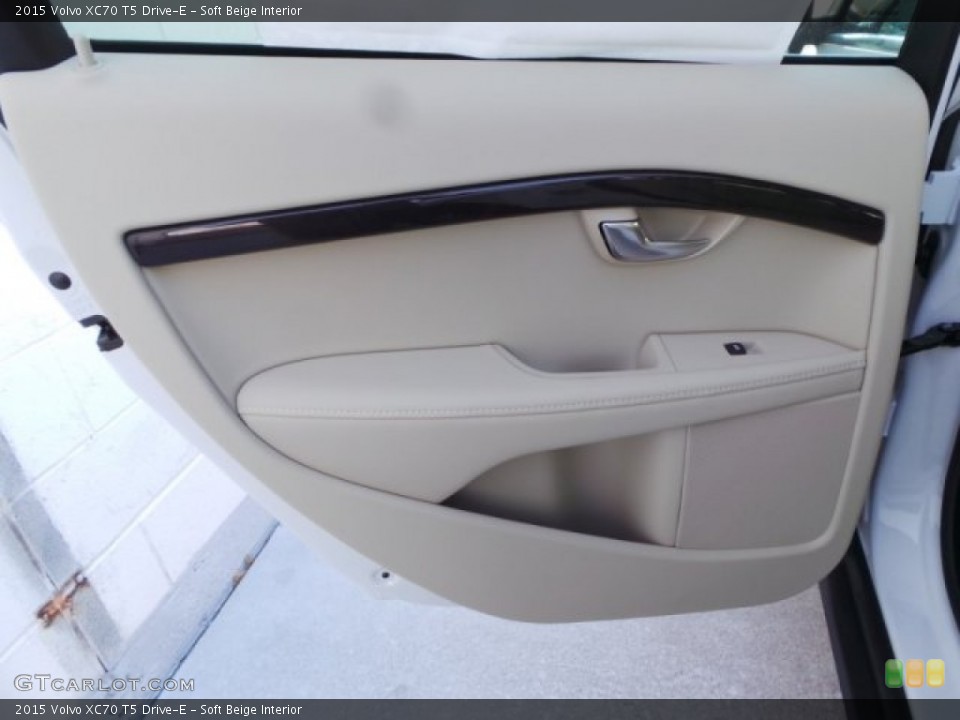 Soft Beige Interior Door Panel for the 2015 Volvo XC70 T5 Drive-E #101484660