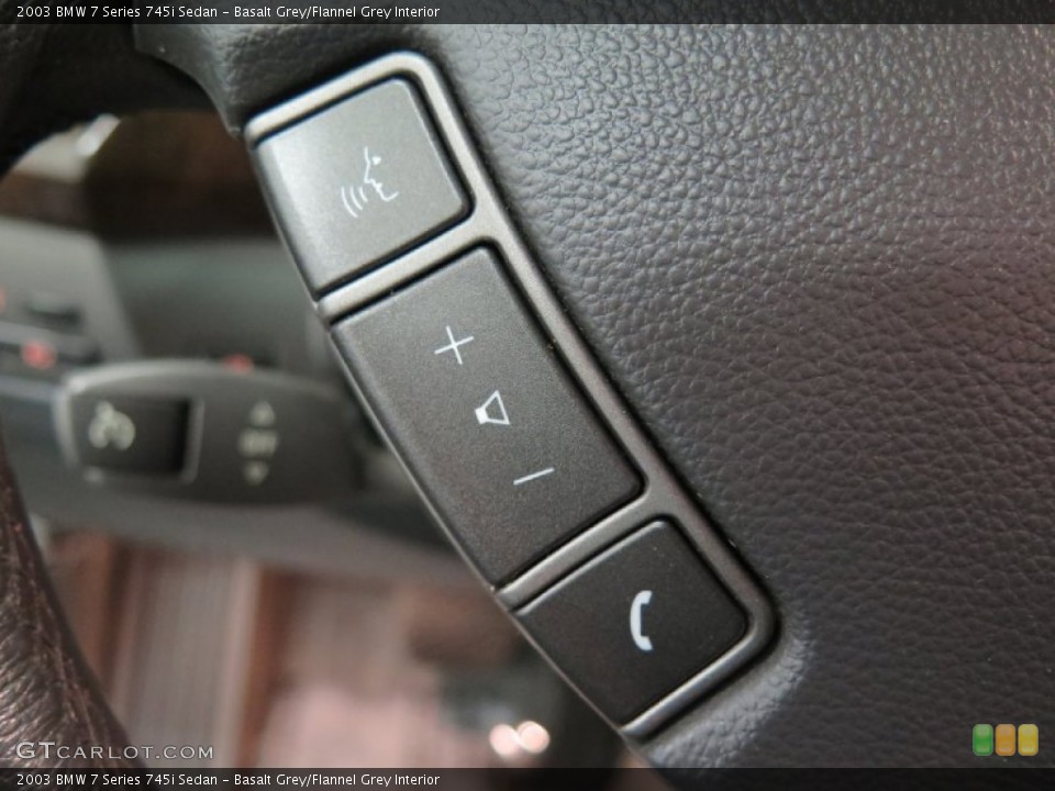 Basalt Grey/Flannel Grey Interior Controls for the 2003 BMW 7 Series 745i Sedan #101507816