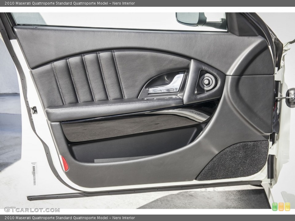 Nero Interior Door Panel for the 2010 Maserati Quattroporte  #101532295