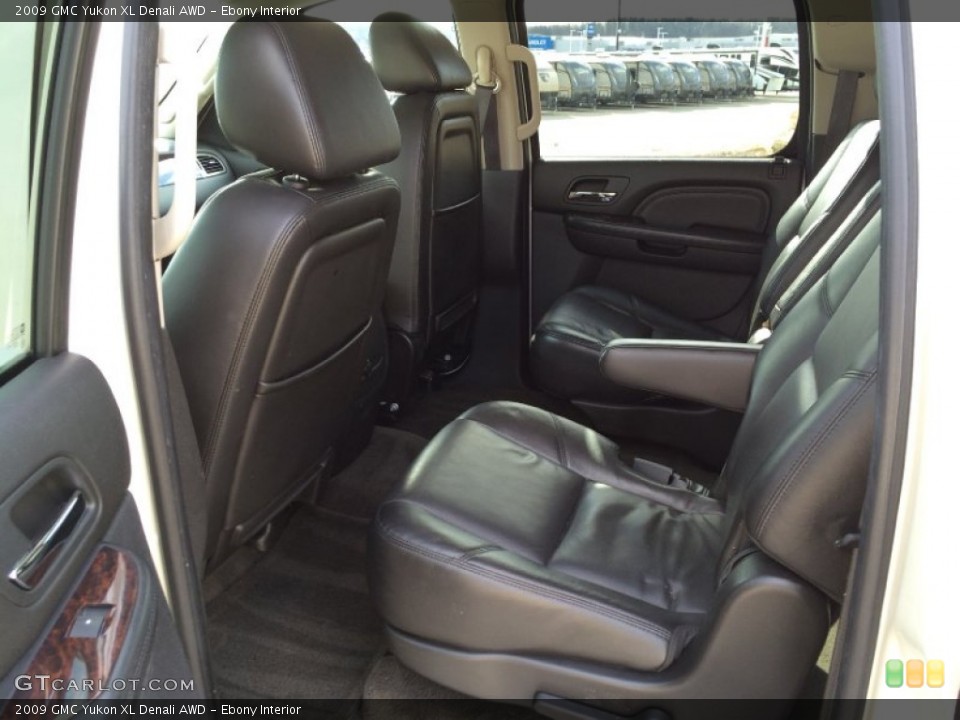 Ebony Interior Photo for the 2009 GMC Yukon XL Denali AWD #101543620