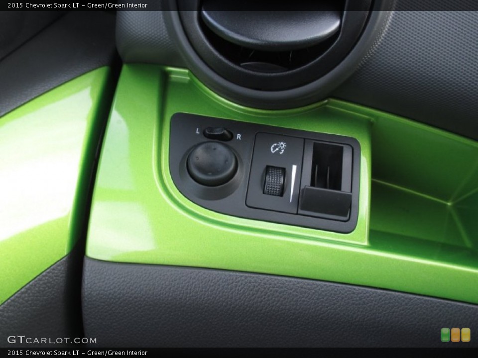 Green/Green Interior Controls for the 2015 Chevrolet Spark LT #101659952