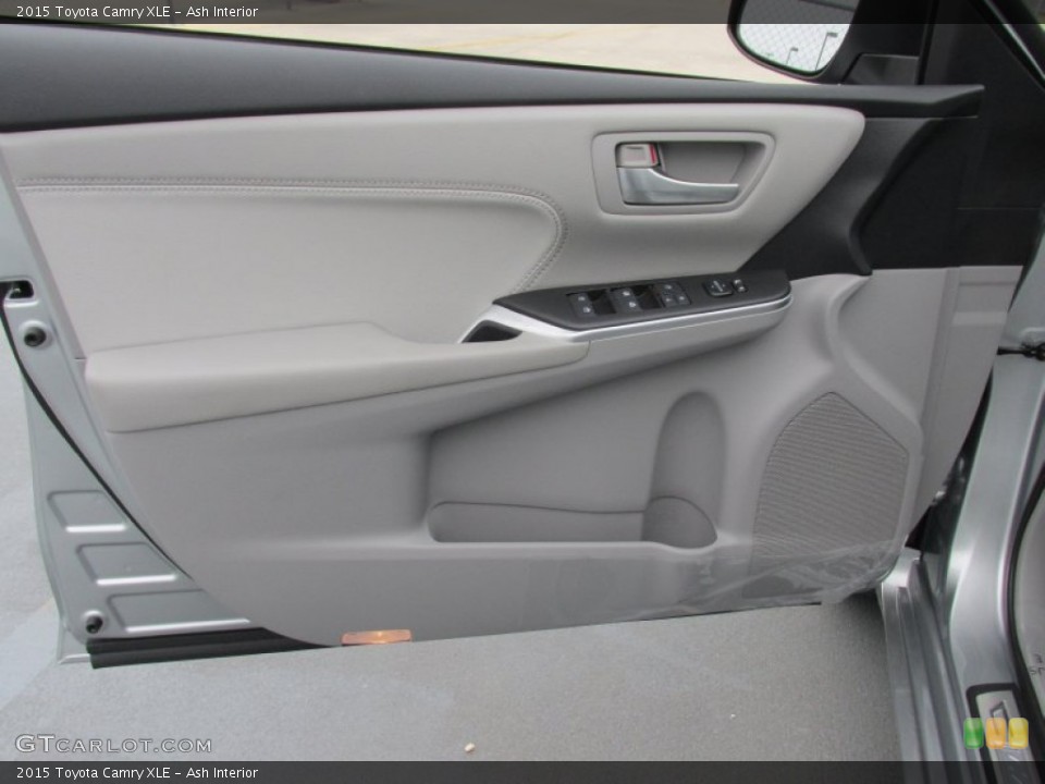 Ash Interior Door Panel for the 2015 Toyota Camry XLE #101689892