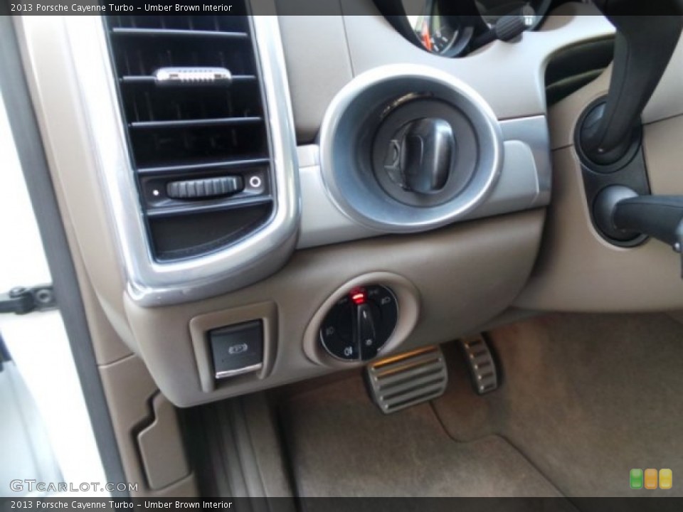 Umber Brown Interior Controls for the 2013 Porsche Cayenne Turbo #101693591