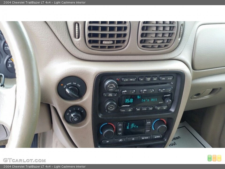 Light Cashmere Interior Controls for the 2004 Chevrolet TrailBlazer LT 4x4 #101731815