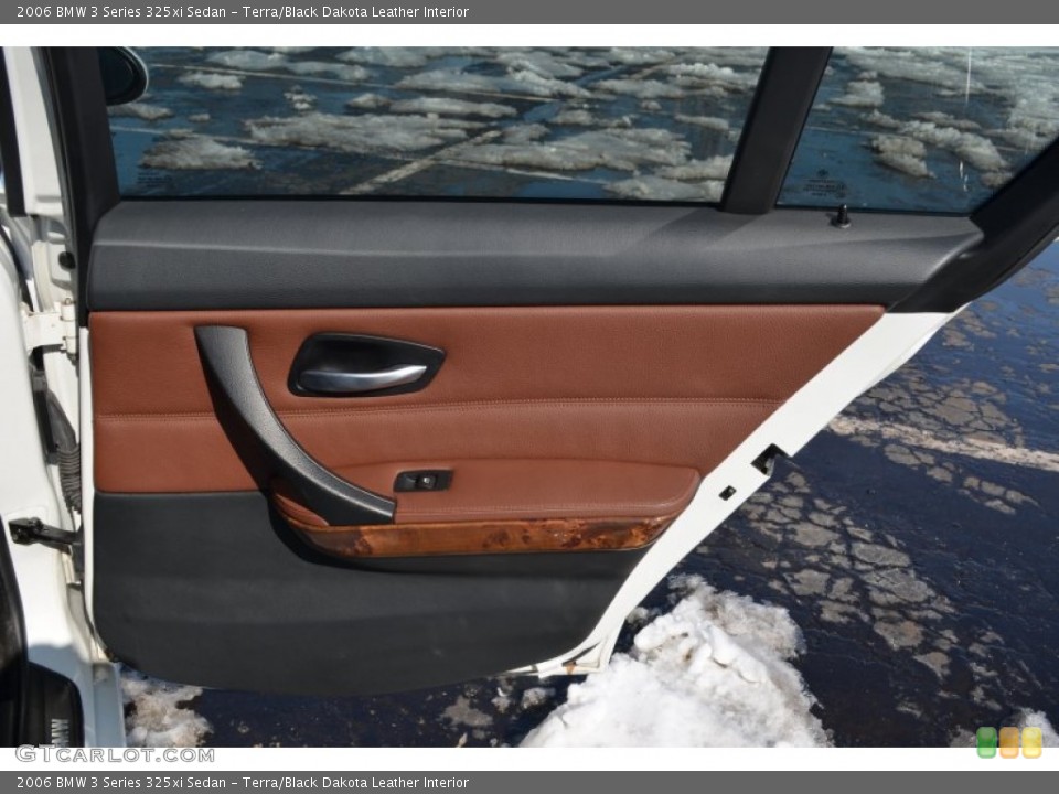 Terra/Black Dakota Leather Interior Door Panel for the 2006 BMW 3 Series 325xi Sedan #101797255