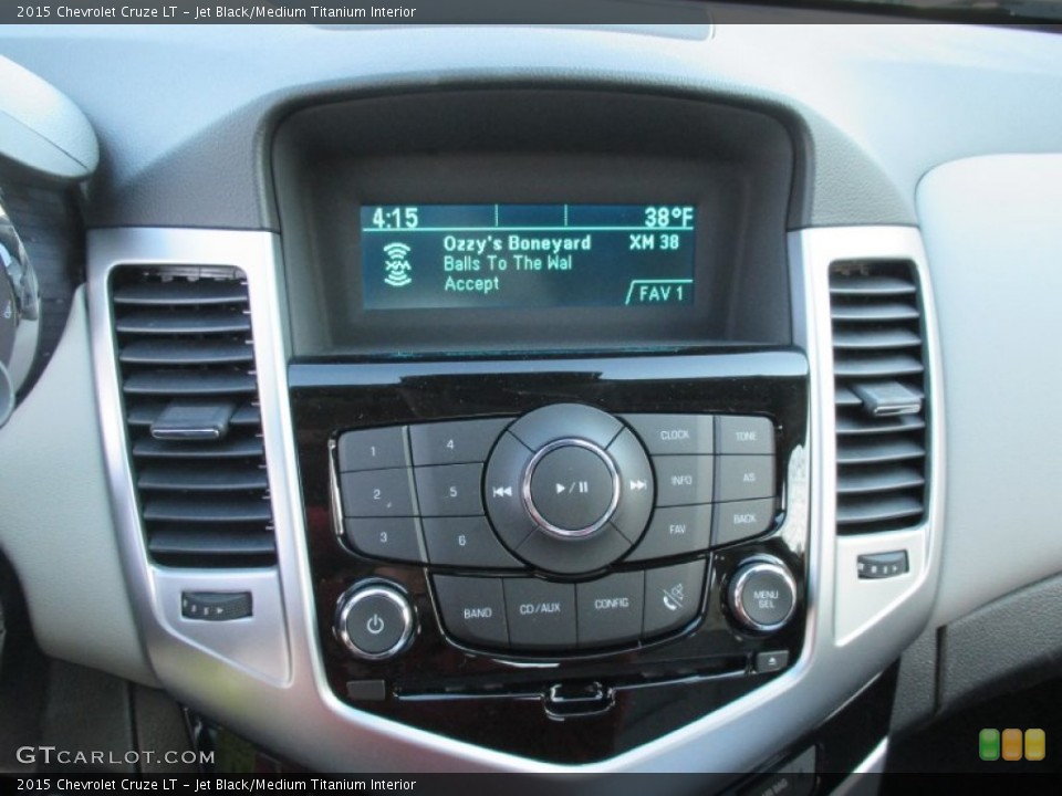 Jet Black/Medium Titanium Interior Controls for the 2015 Chevrolet Cruze LT #101798303