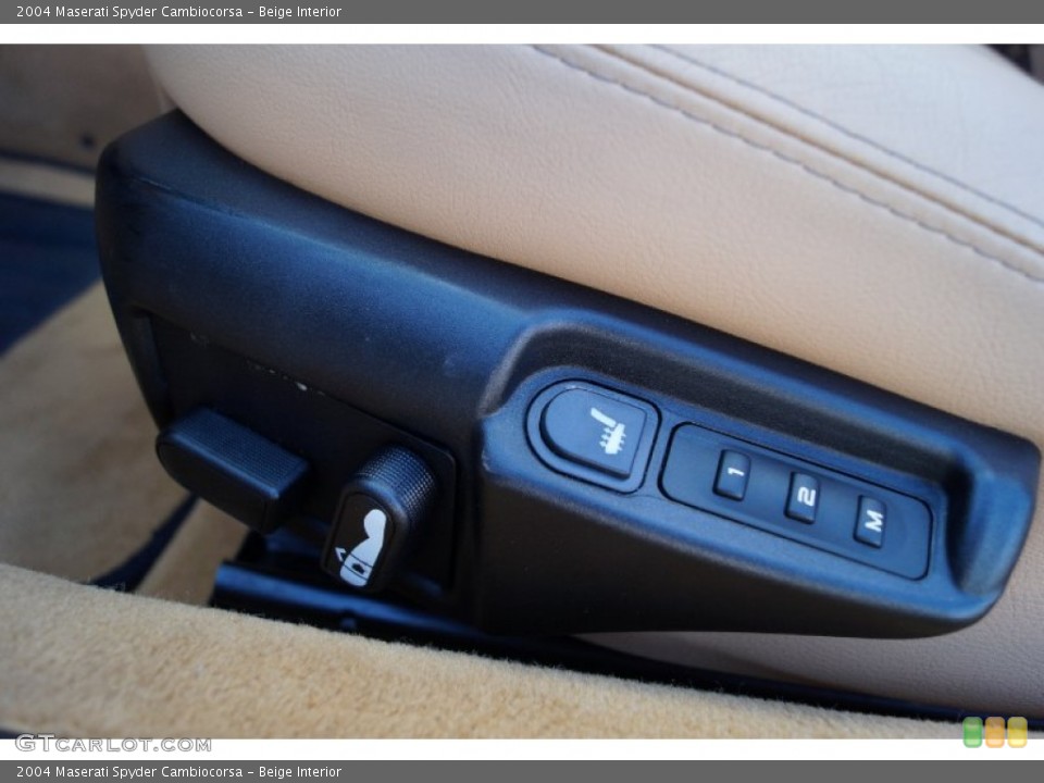 Beige Interior Controls for the 2004 Maserati Spyder Cambiocorsa #101893689