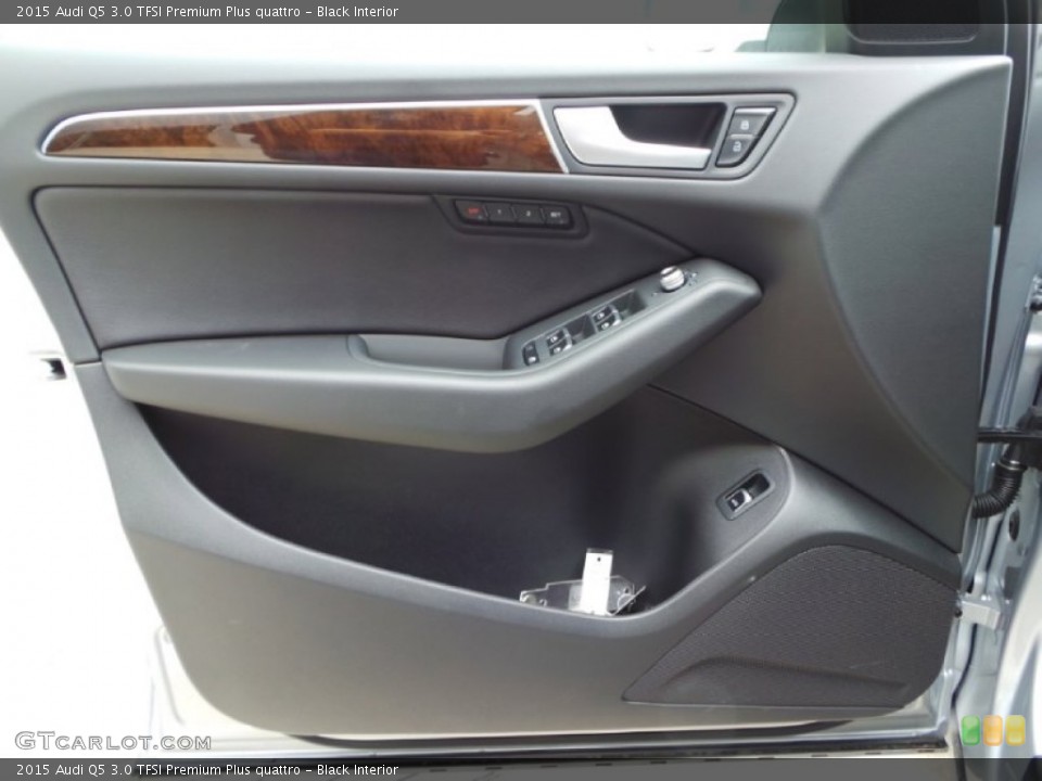 Black Interior Door Panel for the 2015 Audi Q5 3.0 TFSI Premium Plus quattro #101895786