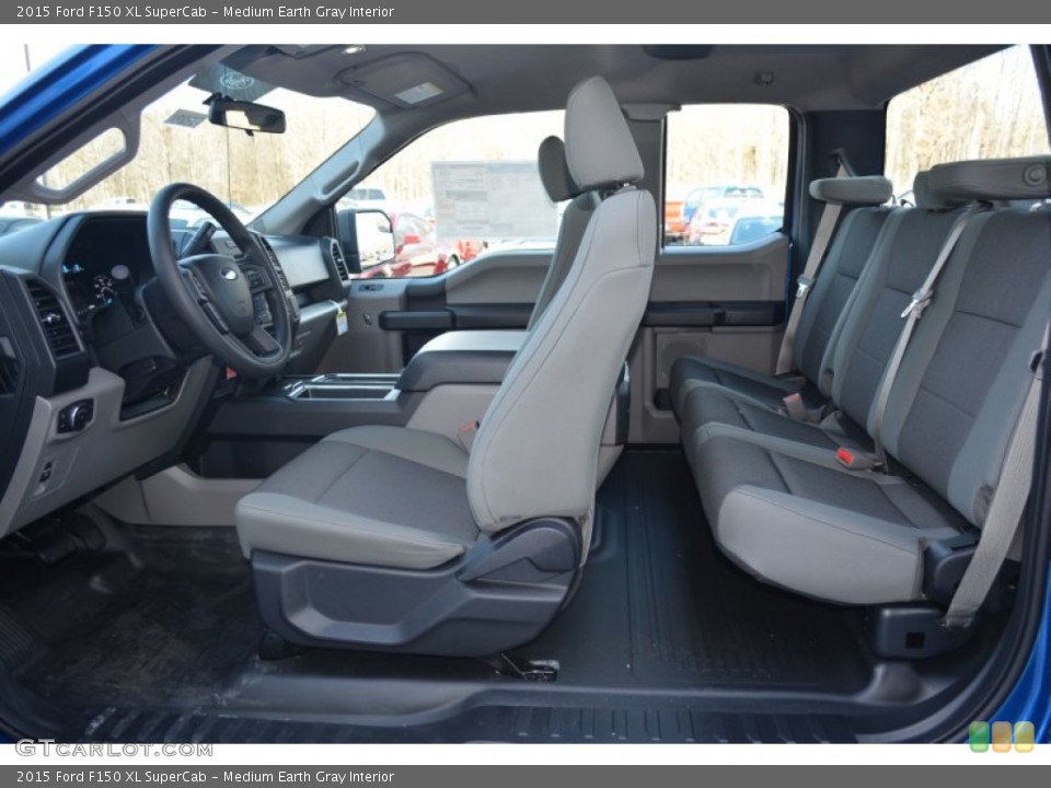 Medium Earth Gray Interior Photo for the 2015 Ford F150 XL SuperCab #101899209