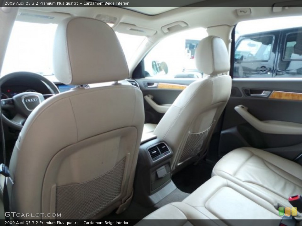 Cardamom Beige Interior Rear Seat for the 2009 Audi Q5 3.2 Premium Plus quattro #101909056