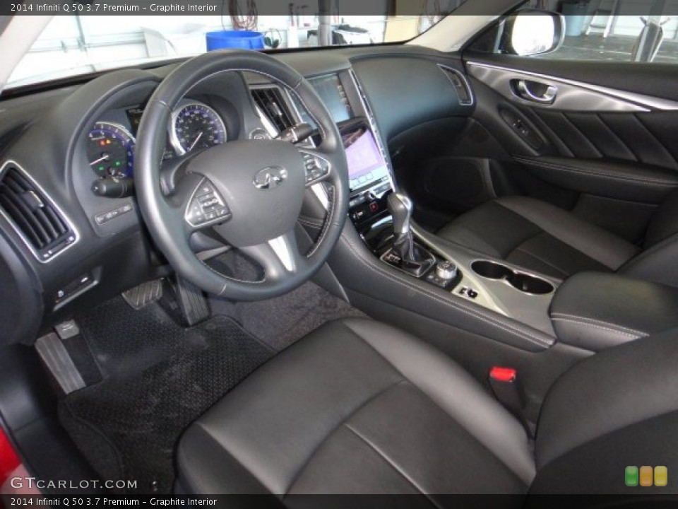 Graphite Interior Photo for the 2014 Infiniti Q 50 3.7 Premium #101916638
