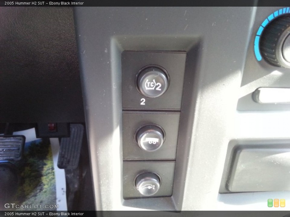 Ebony Black Interior Controls for the 2005 Hummer H2 SUT #101923219