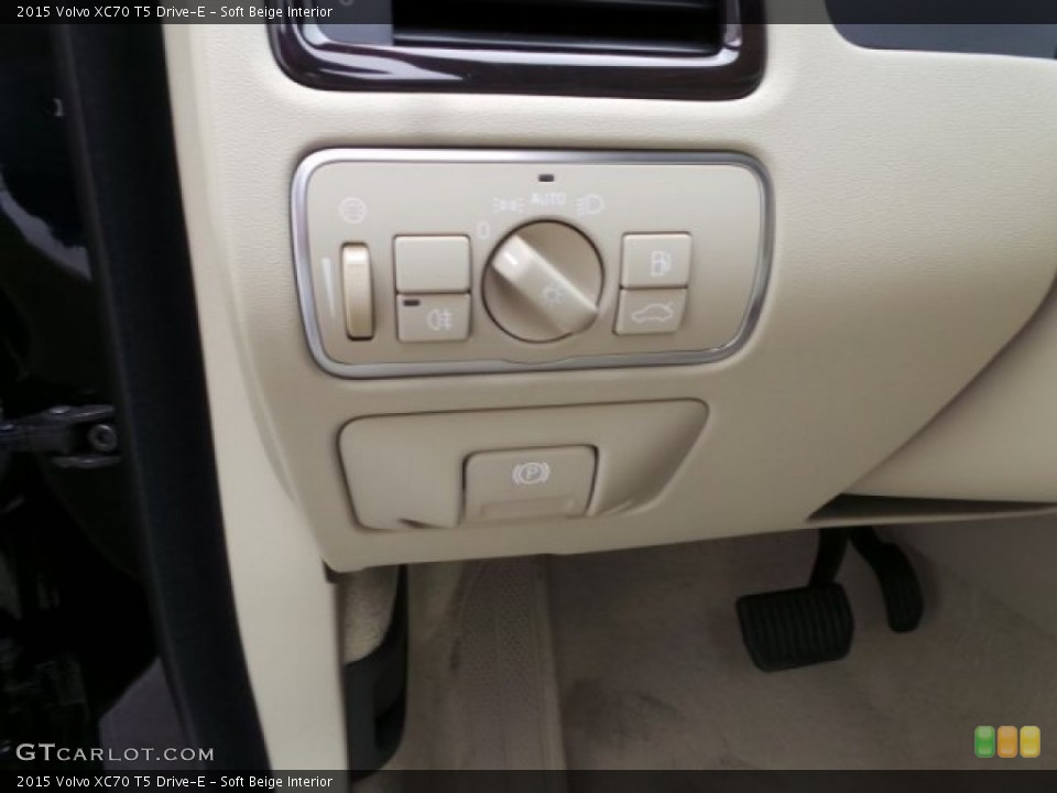 Soft Beige Interior Controls for the 2015 Volvo XC70 T5 Drive-E #101927145
