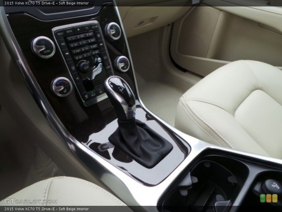 Soft Beige Interior Transmission for the 2015 Volvo XC70 T5 Drive-E #101927192