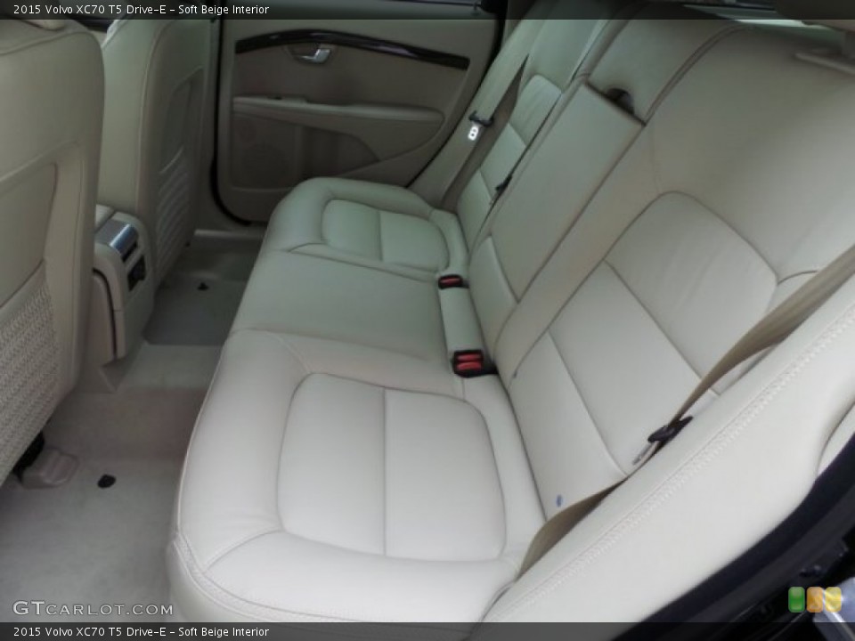 Soft Beige Interior Rear Seat for the 2015 Volvo XC70 T5 Drive-E #101927333