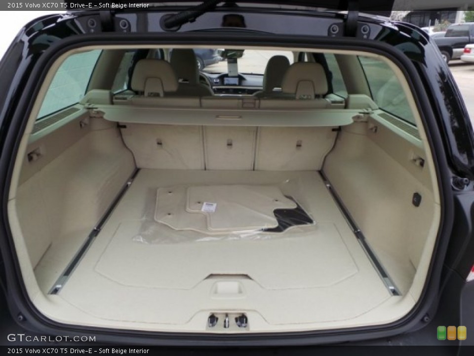 Soft Beige Interior Trunk for the 2015 Volvo XC70 T5 Drive-E #101927417