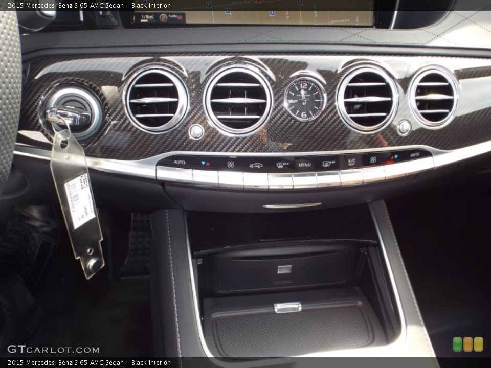 Black Interior Controls for the 2015 Mercedes-Benz S 65 AMG Sedan #101932016