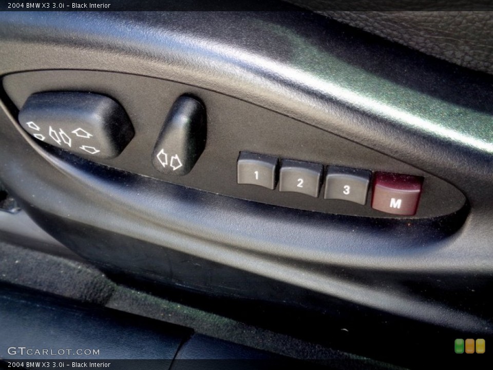 Black Interior Controls for the 2004 BMW X3 3.0i #101970185
