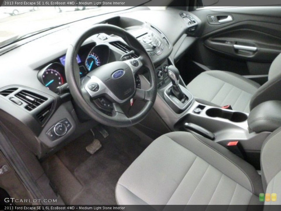 Medium Light Stone Interior Photo for the 2013 Ford Escape SE 1.6L EcoBoost 4WD #101972171