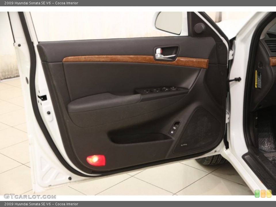 Cocoa Interior Door Panel for the 2009 Hyundai Sonata SE V6 #101975366