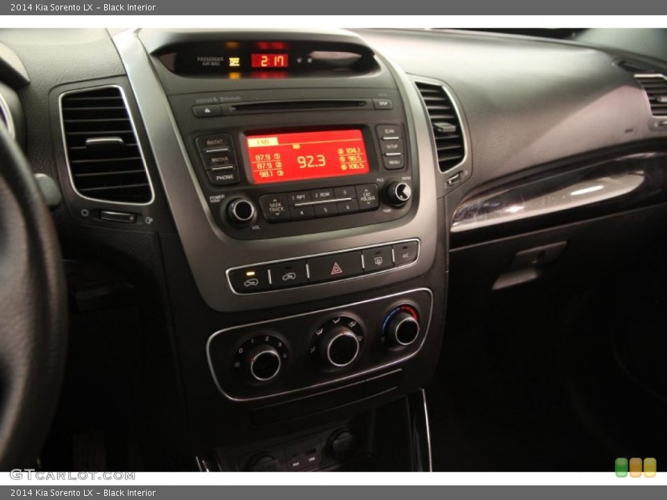 Black Interior Controls for the 2014 Kia Sorento LX #101982398