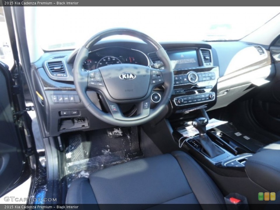 Black 2015 Kia Cadenza Interiors