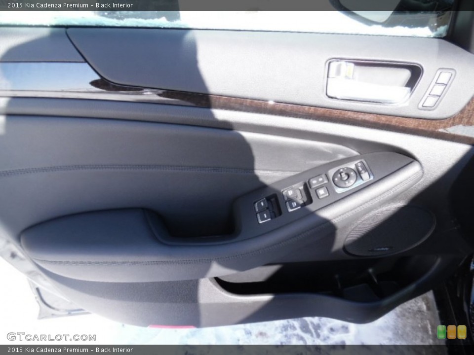 Black Interior Door Panel for the 2015 Kia Cadenza Premium #102001439