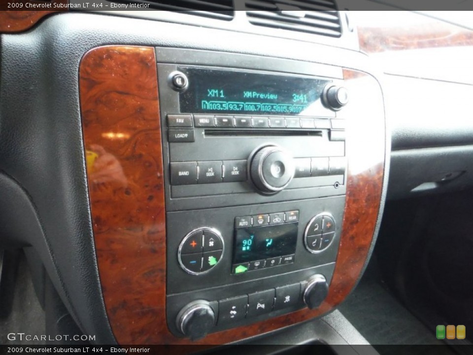 Ebony Interior Controls for the 2009 Chevrolet Suburban LT 4x4 #102069180