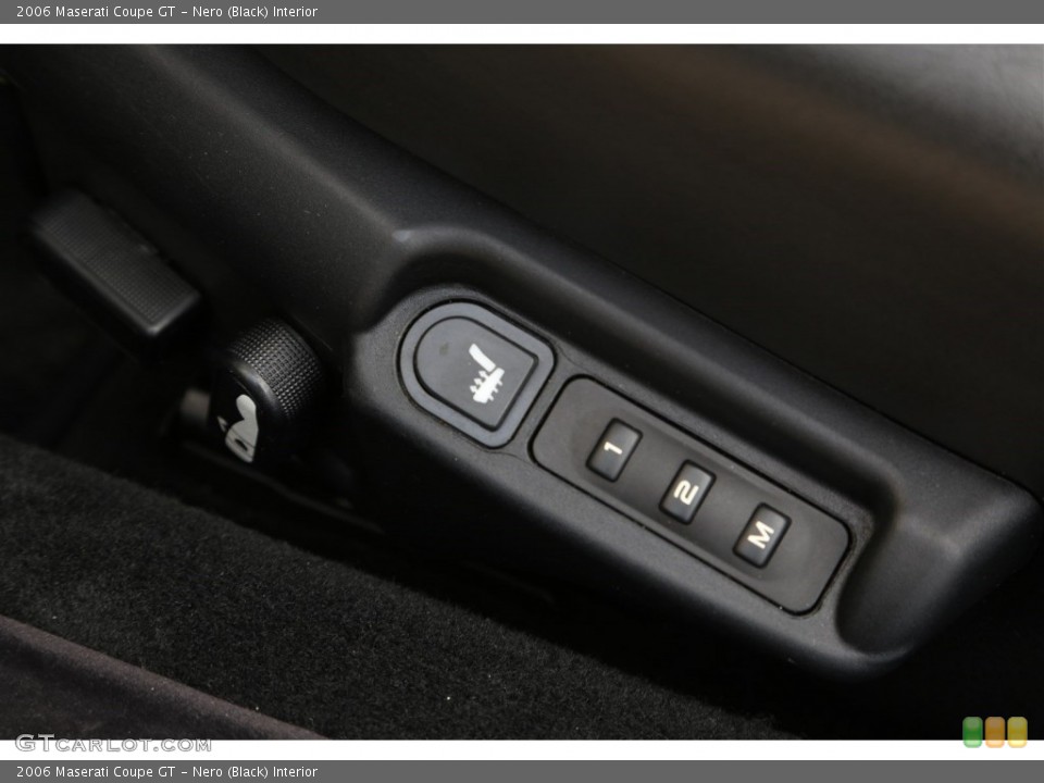 Nero (Black) Interior Controls for the 2006 Maserati Coupe GT #102079527