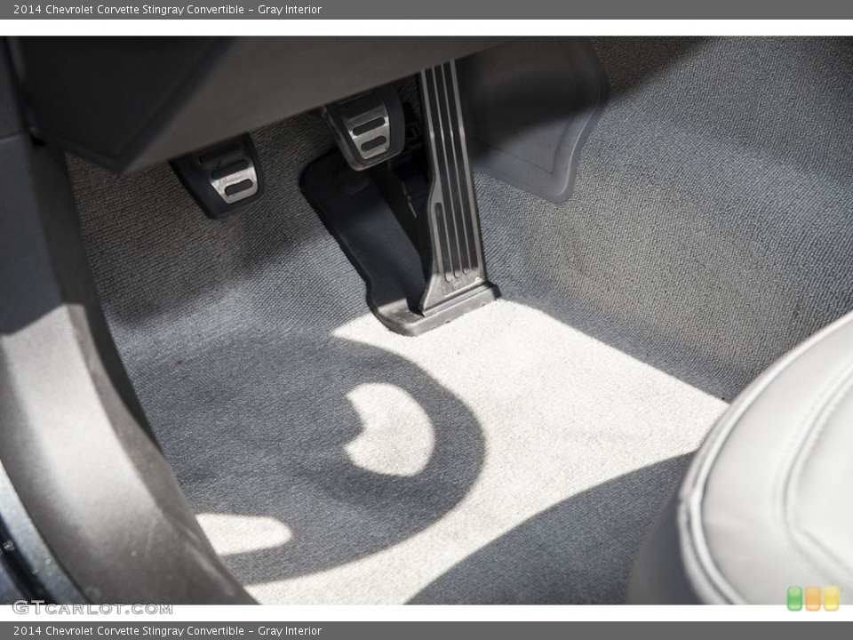 Gray Interior Controls for the 2014 Chevrolet Corvette Stingray Convertible #102089463