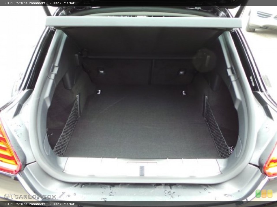 Black Interior Trunk for the 2015 Porsche Panamera S #102138105
