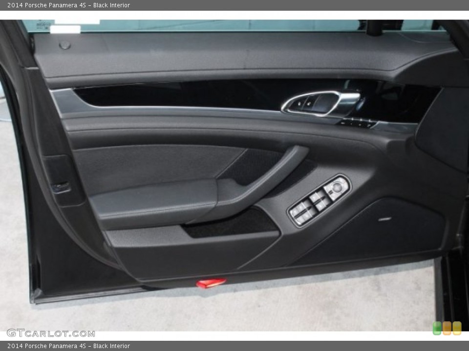 Black Interior Door Panel for the 2014 Porsche Panamera 4S #102153647